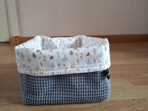 Commodemandje jeansblauw met perzik en paddestoeltjes herfstprint